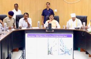 निर्माण कार्यों में लायें गति, समानांतर रूप से खरीदें आवश्यक उपकरण एवं फर्नीचर: उप मुख्यमंत्री शुक्ल