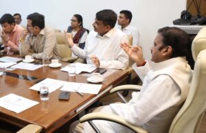 स्वास्थ्य योजनाओं के क्रियान्वयन में अग्रणी बनने के लिए हर स्तर पर समन्वय और सक्रियता अनिवार्य: उप मुख्यमंत्री शुक्ल