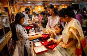 सर्राफा बाजार में सोना-चांदी के दामों में गिरावट, सोना ₹2600 और चांदी ₹4000 सस्ता
