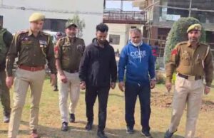 जम्मू-कश्मीर में पुलिस का बड़ा एक्शन: कुख्यात अपराधी गिरफ्तार, खुलासा कर गया चौंकाने वाला नेटवर्क