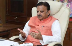 जूनियर डॉक्टर प्रदेश की स्वास्थ्य व्यवस्था की महत्वपूर्ण कड़ी: उप मुख्यमंत्री शुक्ल