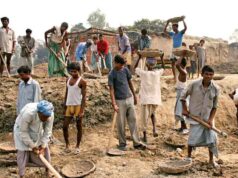 कोरिया : ’राज्य से आए तकनीकी अधिकारी एस के साहू ने परखी मनरेगा कार्यों की गुणवत्ता’