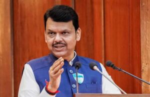 दिल्ली जाने की अटकलों पर फडणवीस का जवाब, बोले- महाराष्ट्र में ही रहूंगा और सेवा करता रहूंगा