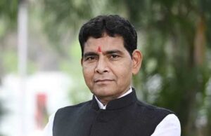 जनसुरक्षा सर्वाेच्च प्राथमिकता, चक्रवाती तूफान से निपटने सभी तैयारियां सुनिश्चित करें -राजस्व मंत्री टंक राम वर्मा