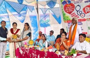 धमतरी जिला के मोंगरागहन में मेगा स्वास्थ्य शिविर का आयोजन
