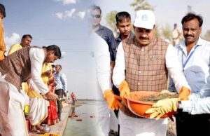 मुख्यमंत्री डॉ. यादव ने जलदूतों के साथ जल गंगा संवर्धन अभियान में राजगढ़ जिले के सारंगपुर में किया श्रमदान