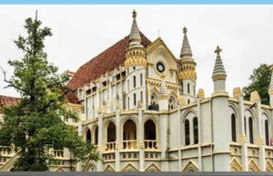सार्वजनिक उपयोग की जमीन पर अतिक्रमण कर खोले गए सरकारी कार्यालय, HC ने दिए यथास्थिति के आदेश
