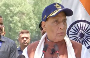 ‘हमारे एयर डिफेंस ने दुश्मन के हमले नाकाम किए’, भुज एयरबेस से बोले राजनाथ