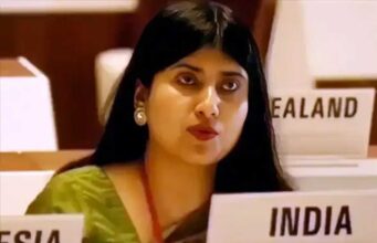 IFS अनुपमा सिंह ने WHO में उधेड़ दी पाकिस्तान की बखिया