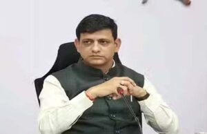जलभराव से निपटने के लिए महापौर पुष्यमित्र भार्गव ने नगर निगम के अधिकारियों को अलर्ट रहने के लिए कहा
