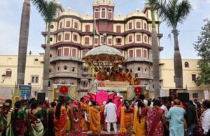 इंदौर : धूमधाम से मनी देवी अहिल्या की जयंती, महिलाएं निकलीं भजन गाते हुए