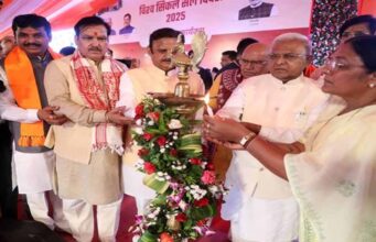 सिकल सेल उन्मूलन, सबके विश्वास, साथ और प्रयास से होगा : राज्यपाल पटेल