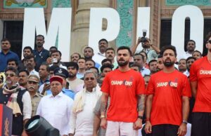 RCB फैन इवेंट में मची भगदड़, कर्नाटक सरकार ने विराट कोहली तक को ठहराया ज़िम्मेदार