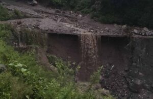 चमोली में आधी रात बादल फटा, थराली कस्बे में भारी तबाही, कई घर मलबे में दबे