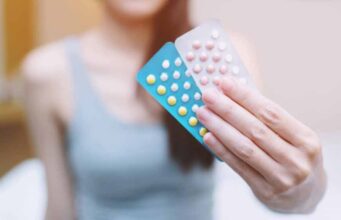 पीरियड्स रोकने वाली गोलियों का साइड इफेक्ट: क्यों बढ़ जाता है ब्लड क्लॉट का खतरा?