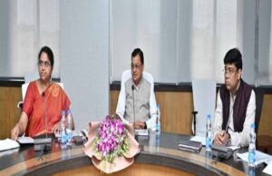 रायपुर : शराब दुकानों में जल्द लागू होगी कैशलेश व्यवस्था, मंत्री लखन लाल देवांगन ने दिए निर्देश