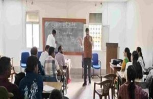 आकाशवाणी उज्जैन के सभी कार्यक्रम अब एफ.एम. 102.5 मेगाहर्ट्ज पर सुनें
