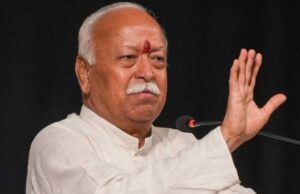 डॉ. मोहन भागवत का बयान: स्वास्थ्य और शिक्षा के व्यवसायीकरण से आम लोगों की पहुंच घटी