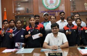 रायपुर : राज्य स्तरीय एथलेटिक्स प्रतियोगिता में बीजापुर ने रचा इतिहास, 8 स्वर्ण, 2 रजत और 1 कास्य पदक जीते