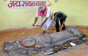 नटेरन में रावण पूजा का अनोखा आयोजन, दशहरा पर राम-रावण सेना के बीच पत्थर युद्ध होगा