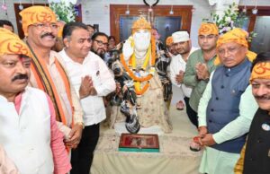रायपुर : मुख्यमंत्री साय संत बाबा हरदास राम साहिब जी की बरसी महोत्सव में हुए शामिल