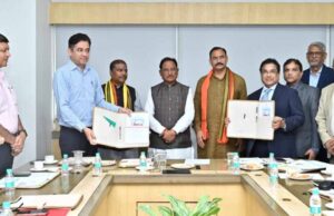 रायपुर : मुख्यमंत्री विष्णुदेव साय का संकल्प: आदिवासी अंचलों सहित सभी नागरिकों तक पहुँचे विश्वस्तरीय स्वास्थ्य सुविधा