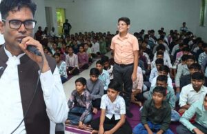 रायपुर : प्रयास आवासीय विद्यालय को मॉडल स्कूल बनाने के लिए करे कार्य: वित्त मंत्री ओ.पी. चैधरी