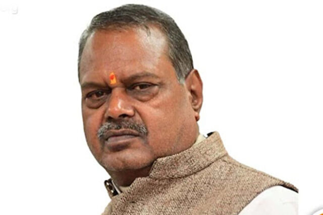 Narayan_Singh_Kushwaha_8A_104_2.jpg