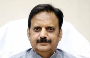 उप मुख्यमंत्री शुक्ल ने प्रतिभाशाली आयुषी को दी बधाई