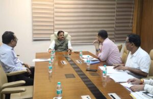 रीवा में खाद वितरण व्यवस्था को बनायें सुविधाजनक : उप मुख्यमंत्री शुक्ल