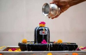देवउठनी एकादशी 2025: शिवलिंग पर चढ़ाएं ये 5 चीजें, दूर होंगे जीवन के सभी दुख!