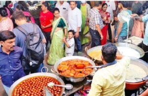 इंदौर के राजवाड़ा में रात में अफसरों की बैठक, व्यापारियों के साथ लिए गए 5 अहम फैसले