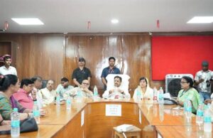 चिकित्सक समय का पालन और मरीजों से करें संवेदनशील व्यवहार : उप मुख्यमंत्री शुक्ल