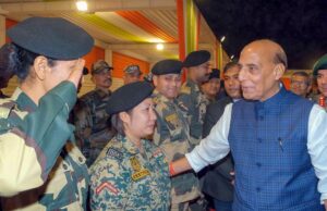 रक्षा मंत्री राजनाथ सिंह का संदेश: सीमाओं पर सतर्क रहें, किसी भी परिस्थिति के लिए तैयार रहना जरूरी