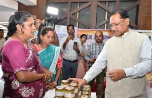 छत्तीसगढ़ की दीदियां बनीं आत्मनिर्भरता की ब्रांड एंबेसडर : लखपति दीदियों की सफलता हजारों महिलाओं के लिए बनेगी प्रेरणा – मुख्यमंत्री साय