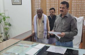 सबसे अधिक राजस्व मामले निस्तारित कर लखनऊ अव्वल, जनपदीय न्यायालयों में जौनपुर ने मारी बाजी