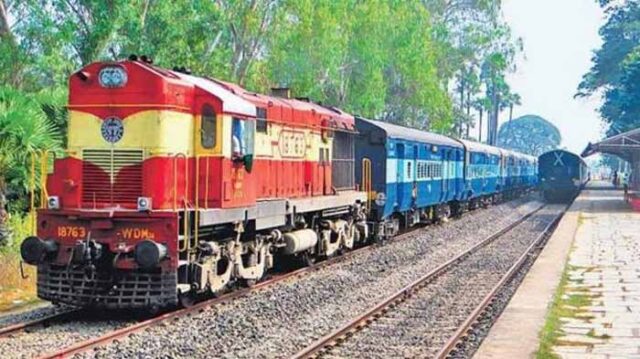 Train3-1.jpg