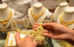 धनतेरस 2025: सोने की खरीदारी में सुनारों की बढ़ी धूम, करोड़ों के सौदे होने की संभावना