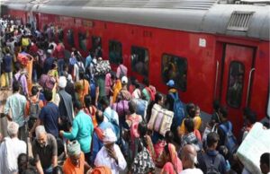 छठ पर्व के बाद घर लौटें आराम से, रेलवे चला रहा स्पेशल ट्रेन सेवाएँ