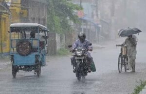 UP Weather Alert: अगले 2 दिनों में यूपी में भारी बारिश, इन राज्यों में गिर सकते हैं ओले!