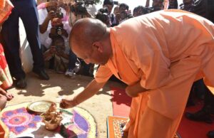 दीपोत्सव 2025: मुख्यमंत्री योगी के संकल्प को साकार कर रहीं लखीमपुर की महिलाएं