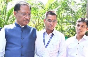 पैरों से चित्र उकेरने वाली पूनम बिटिया के जीवन में मुख्यमंत्री ने भरी नई उम्मीद- अब विशेष विद्यालय में मिलेगा शिक्षण और छात्रवृत्ति