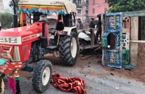ग्वालियर-झांसी हाईवे पर भीषण टक्कर: रेत भरे ट्रैक्टर से भिड़ी फॉर्च्यूनर, 5 की मौत