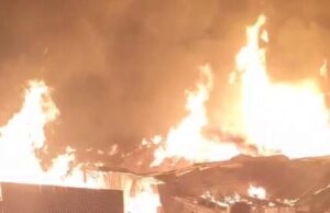 भोपाल के पुराने लकड़ी मार्केट में भयंकर आग, करोड़ों का माल जलकर हुआ खाक