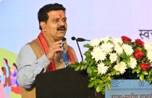 रायपुर : विश्व शौचालय दिवस विशेष : गांव में बदलाव लाने के लिए दृढ़ संकल्प लें सरपंच – उपमुख्यमंत्री शर्मा