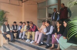 मध्य प्रदेश जनसंपर्क विभाग में पेन डाउन हड़ताल