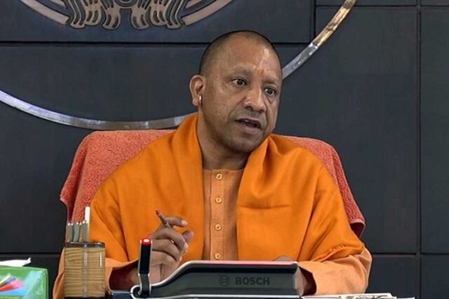 yogi_A_83_3-2.jpg