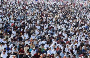2030 तक जनसांख्यिकी में बड़ा उलटफेर: इस देश में मुस्लिम आबादी होगी बहुसंख्यक, हिंदू रह जाएंगे अल्पसंख्यक