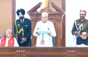 विधानमंडल में राज्यपाल का संबोधन: सरकार एक करोड़ रोजगार देने को प्रतिबद्ध