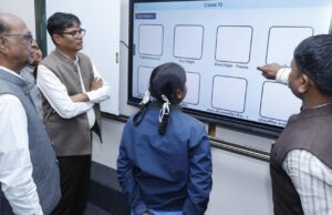 रायपुर : तनाव मुक्त होकर स्वस्थ मन से पढ़ाई करें – वित्तमंत्री श्री ओ.पी.चौधरी